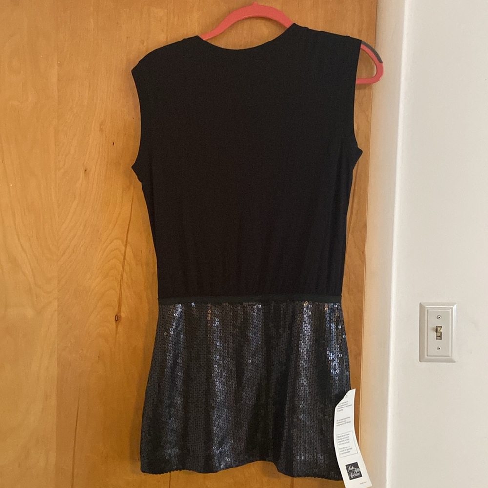BCBGMaxAzria - Picture 2 of 10